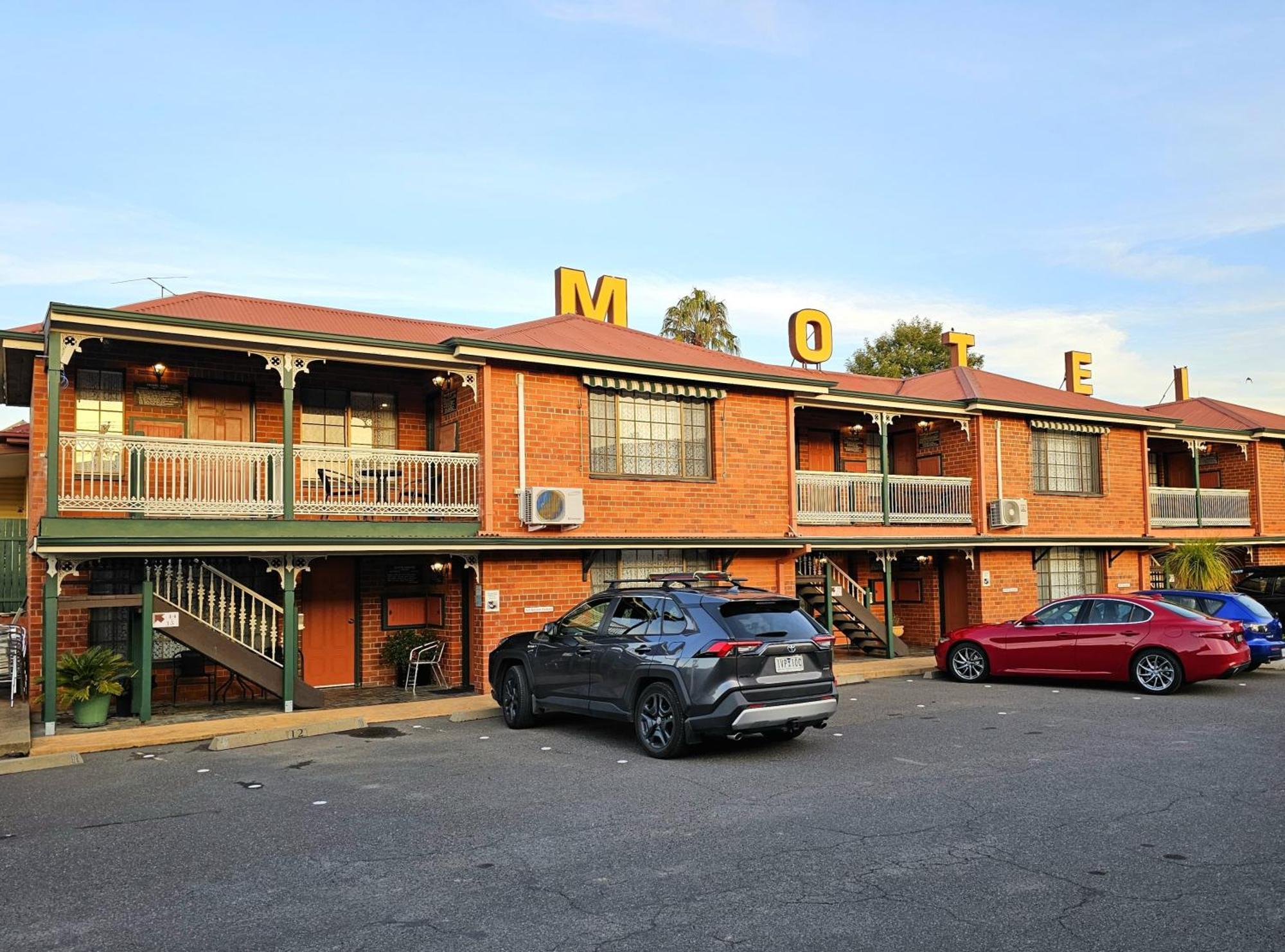 Poet'S Recall Motel กันดาไก ภายนอก รูปภาพ